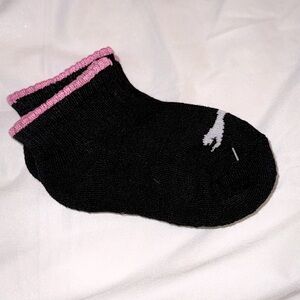 2 Pair Pack - socks for toddler shoe sizes 7-10